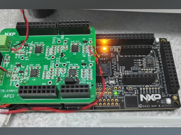 恩智浦MCX N系列助力光伏储能系统电弧检测
